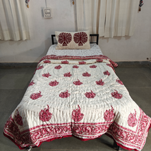 Load image into Gallery viewer, White &amp; Red Hand-Block Printed Tilonia AC Blanket
