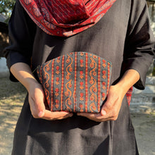 Load image into Gallery viewer, Green &amp; Yellow Hand-block Printed Cotton Travel Pouches of 3 Set
